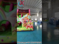 Opblaasbare droogglijbanen Candy House Opblaasbare glijbanen Kasteel