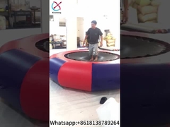 Opblaasbare Waterspellen Opblaasbare Water Drijvende Trampoline Met Pomp