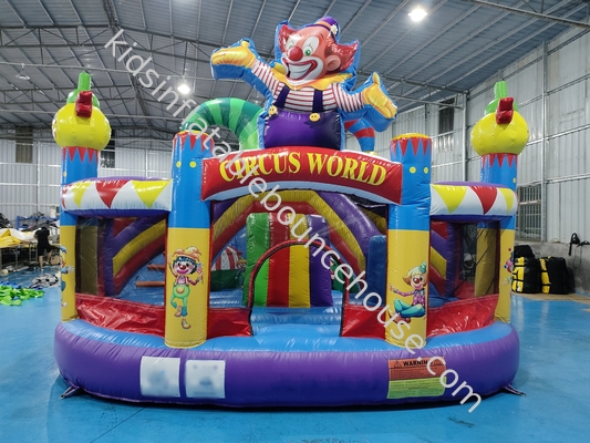 Nieuw ontwerp opblaasbaar kasteel opblaasbaar springhuis met glijbanen clown circus opblaasbaar combo voor feest voor kinderen