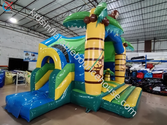 Gepersonaliseerde opblaasbare uitsmijter met glijcombo Jungle Monkey opblaasbaar kasteel