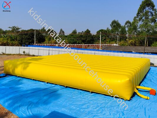 Commerciële Opblaasbare Reuzenspringkussen Geel Groot Opblaasbaar Springkussen Voor Buiten